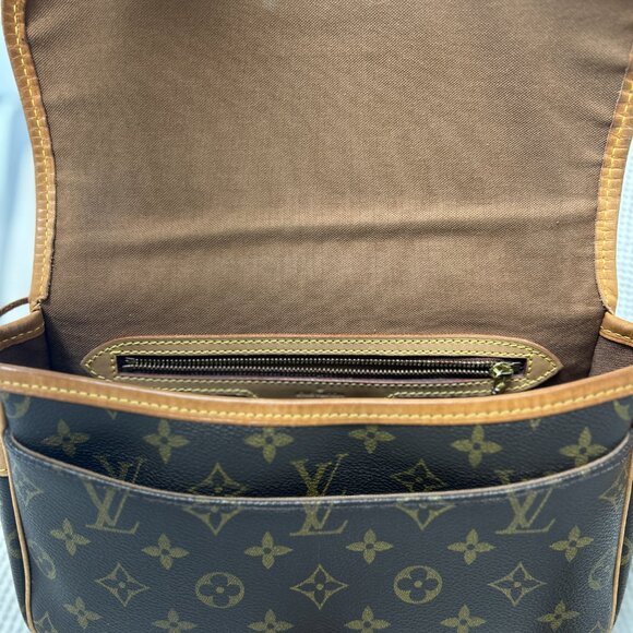 Authentic 2000 Louis Vuitton Monogram Sologne - Picture 10 of 10